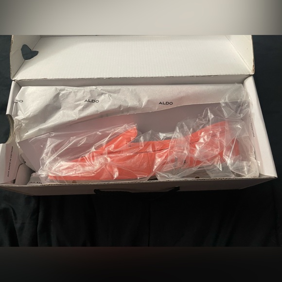 Brand new - never been worn Aldo’s - Joeya - Picture 2 of 5